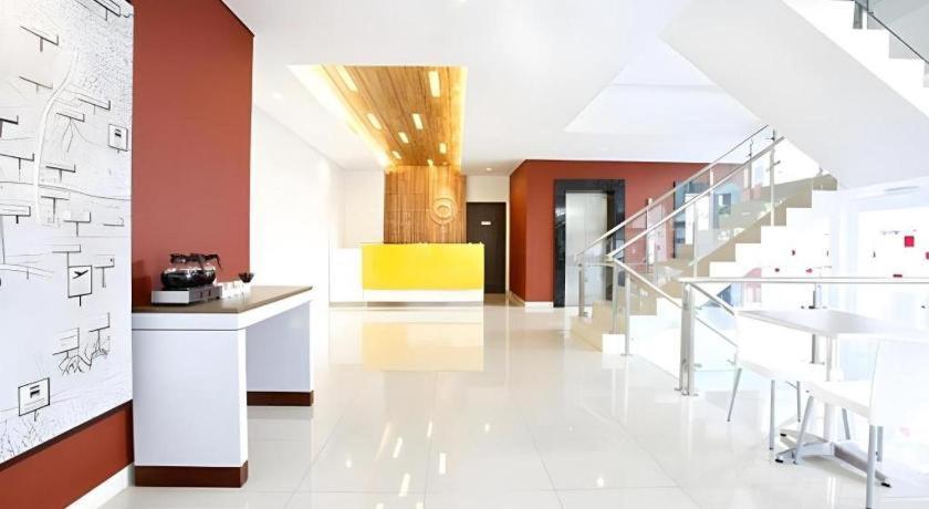 Amaris Hotel La Codefin Kemang Jakarta Exteriör bild