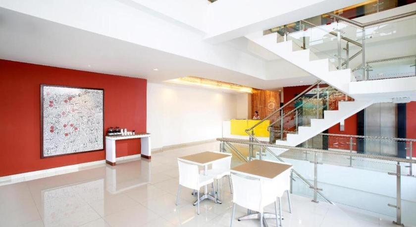 Amaris Hotel La Codefin Kemang Jakarta Exteriör bild